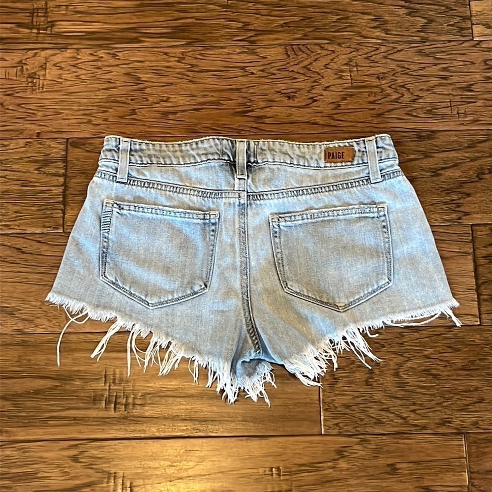 Paige 2 1/2” Inseam Keira Short Size 25 - Picture 2 of 16